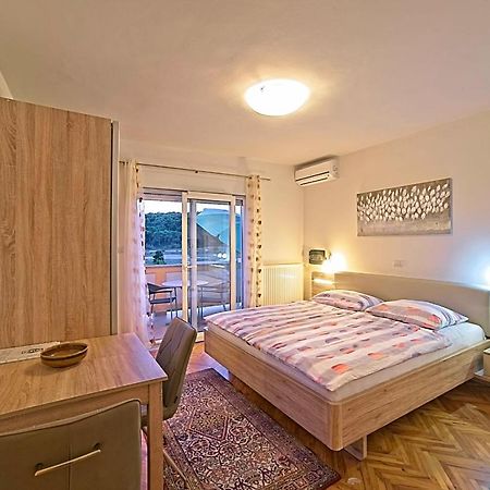 Studio Apartments Peric Rab Kampor エクステリア 写真