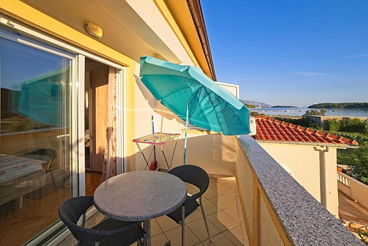 Studio Apartments Peric Rab Kampor エクステリア 写真