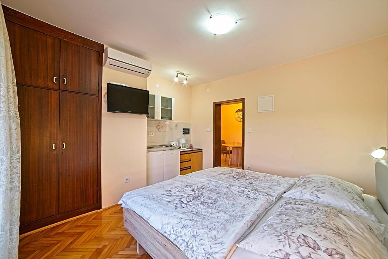 Studio Apartments Peric Rab Kampor エクステリア 写真