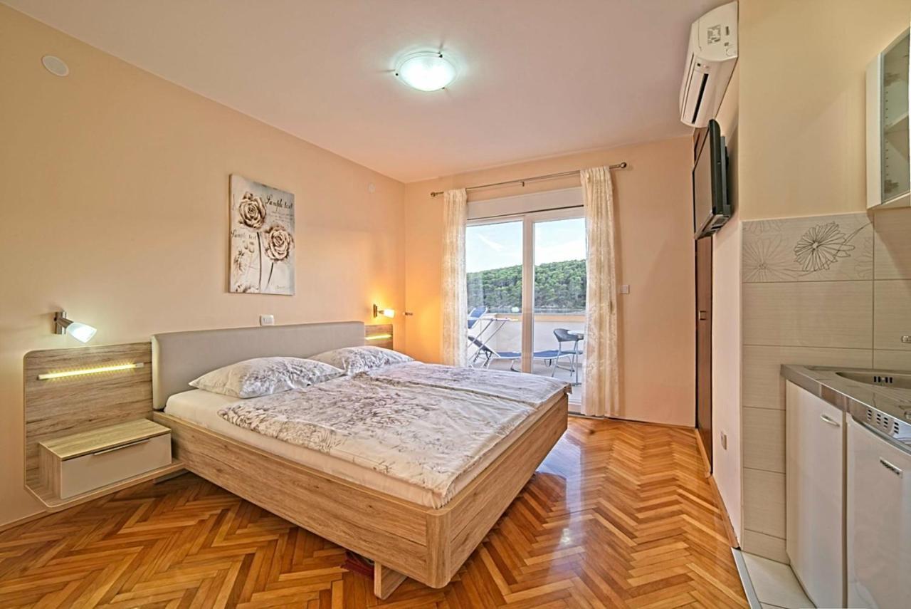 Studio Apartments Peric Rab Kampor エクステリア 写真